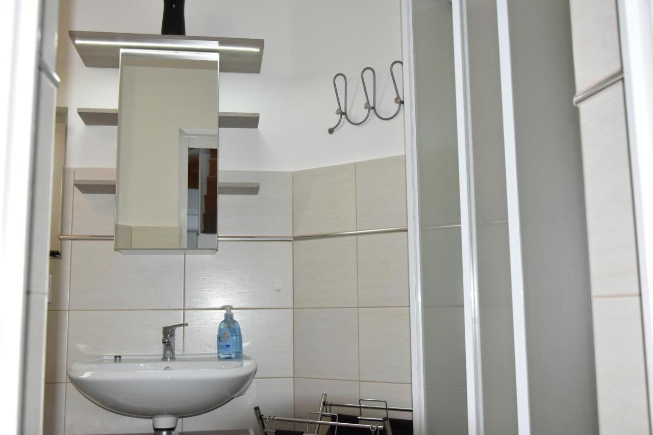 CSEVI Apartmanház Mezőkövesd Exteriér fotografie