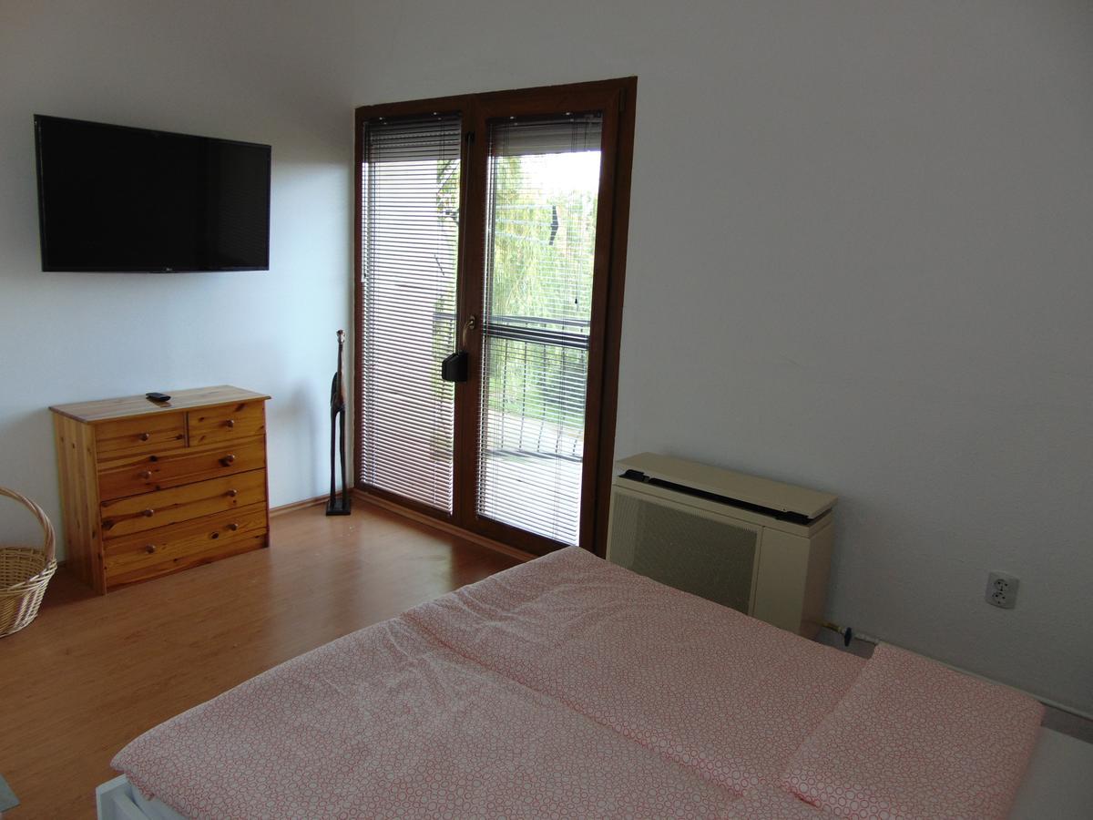 CSEVI Apartmanház Mezőkövesd Exteriér fotografie